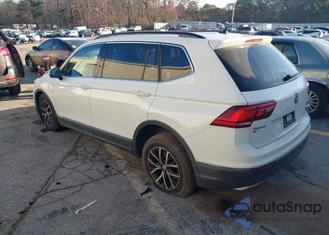 2021 Volkswagen Tiguan 2.0T Se/2.0T Se R-Line Black/2.0T Sel z USA, uszkodzony, nr VIN 3VV3B7AXXMM046628